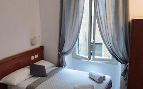Roma Termini Tina Ya B&B